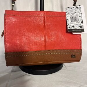 💥New The Sak Leather “Iris” Demi Vibrant Red and Rich Brown Conversion Clutch